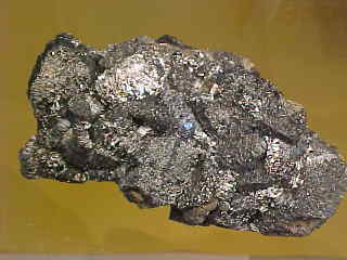 Tetrahedrite, epitaxial on pyrite pseudo after chalcopyrite
